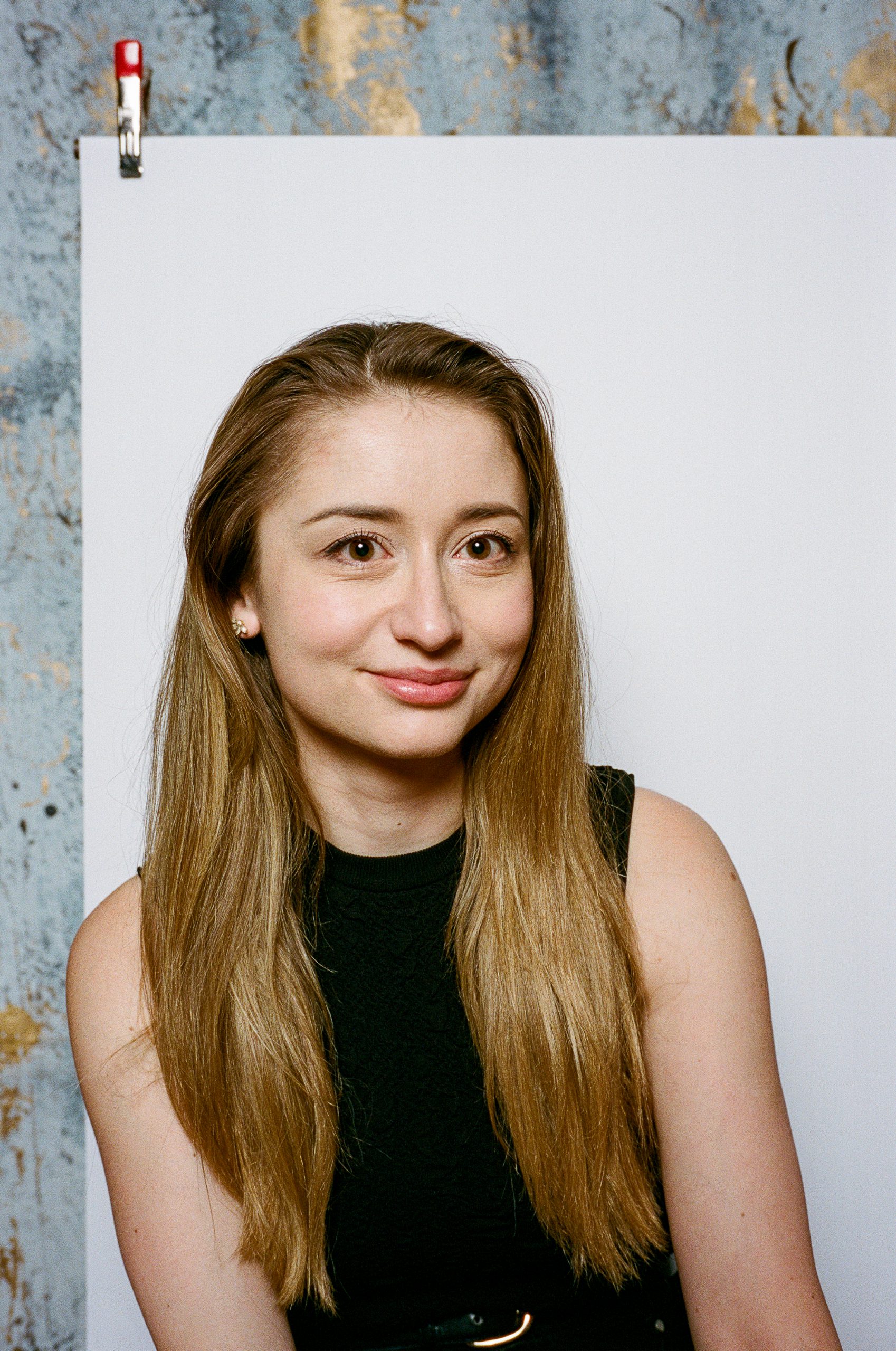 2media_#4_06.02.26__CROP_Portra400_LM6_by_@janhlavacek__-56